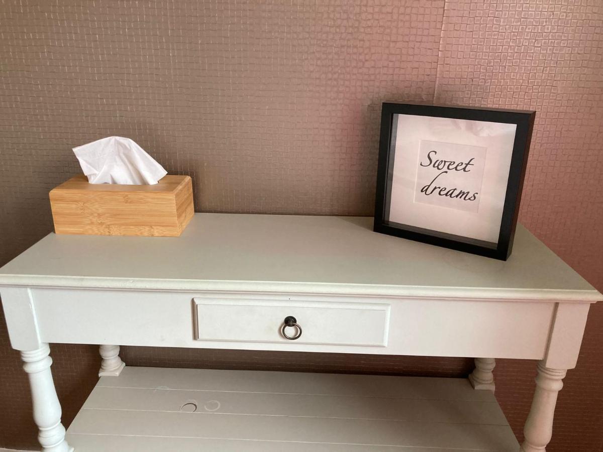 Rustig Appartement In Het Groen Met Terras Kontich 外观 照片
