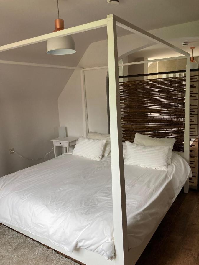 Rustig Appartement In Het Groen Met Terras Kontich 外观 照片