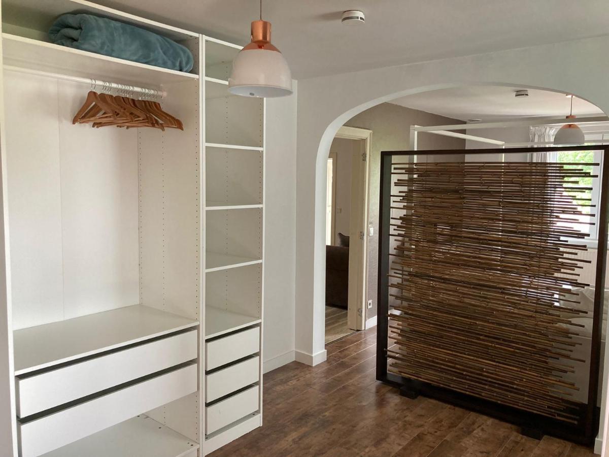 Rustig Appartement In Het Groen Met Terras Kontich 外观 照片